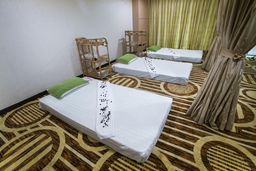 Esperado Lake View Hotel Rangoon Eksteriør billede