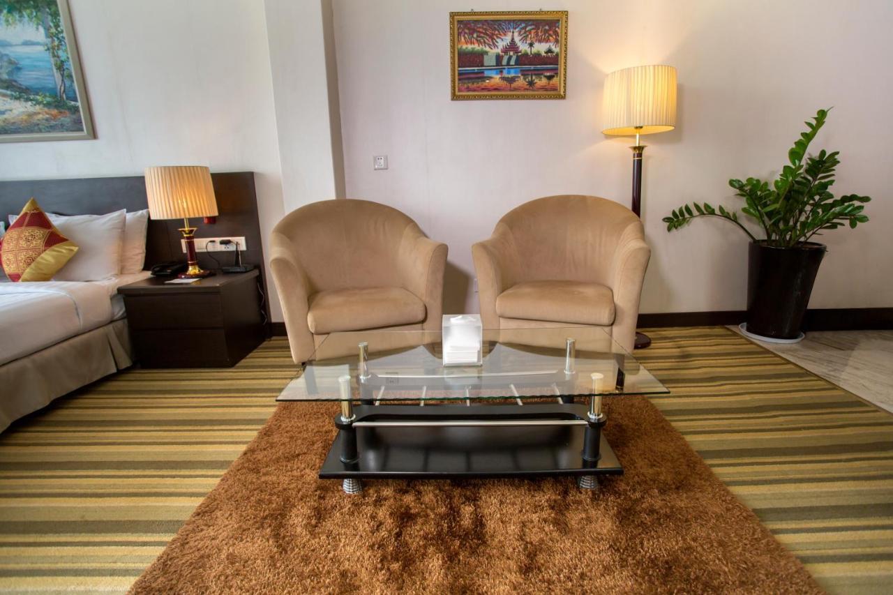 Esperado Lake View Hotel Rangoon Eksteriør billede