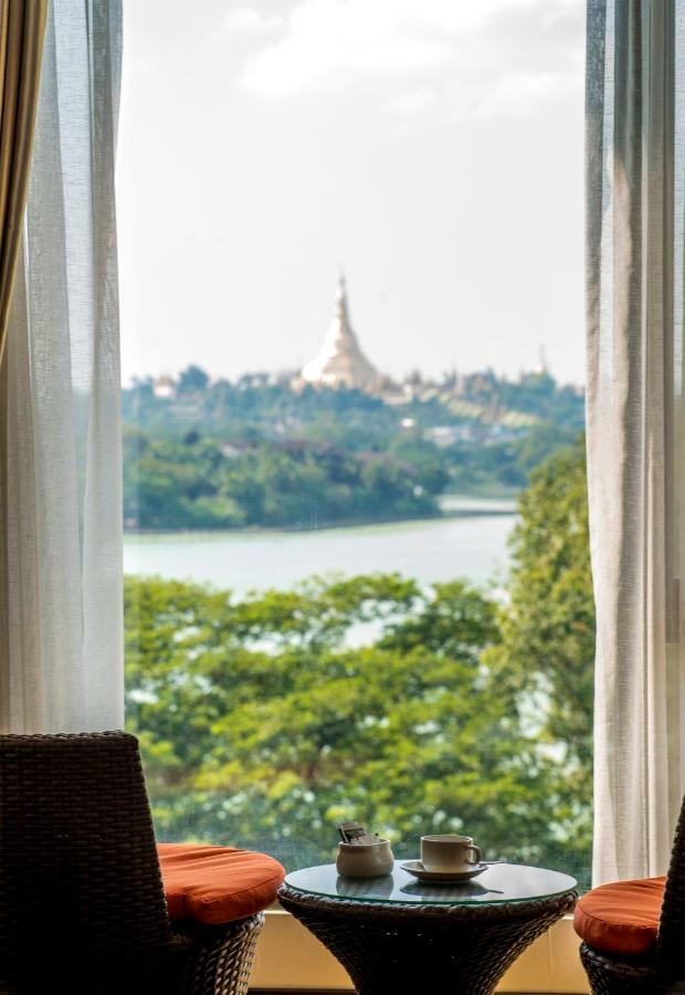 Esperado Lake View Hotel Rangoon Eksteriør billede